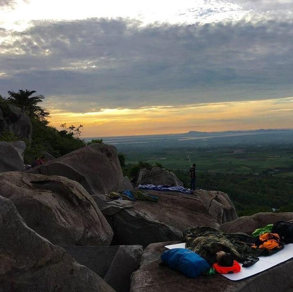 Những cung đường trekking đẹp nhưng nguy hiểm - Ảnh 9.