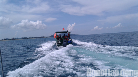 Ra Ph&uacute; Quốc, ngất ng&acirc;y lặn biển đ&acirc;m c&aacute;, ngắm san h&ocirc; ở H&ograve;n Gầm Gh&igrave; - Ảnh 4.