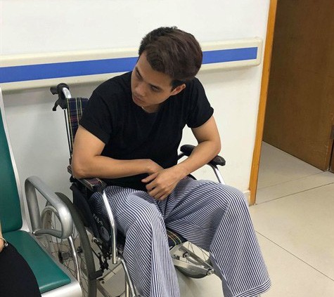 Vụ chánh văn phòng tuyên bố "con người không quan trọng": Nam sinh bị nạn giờ ra sao?