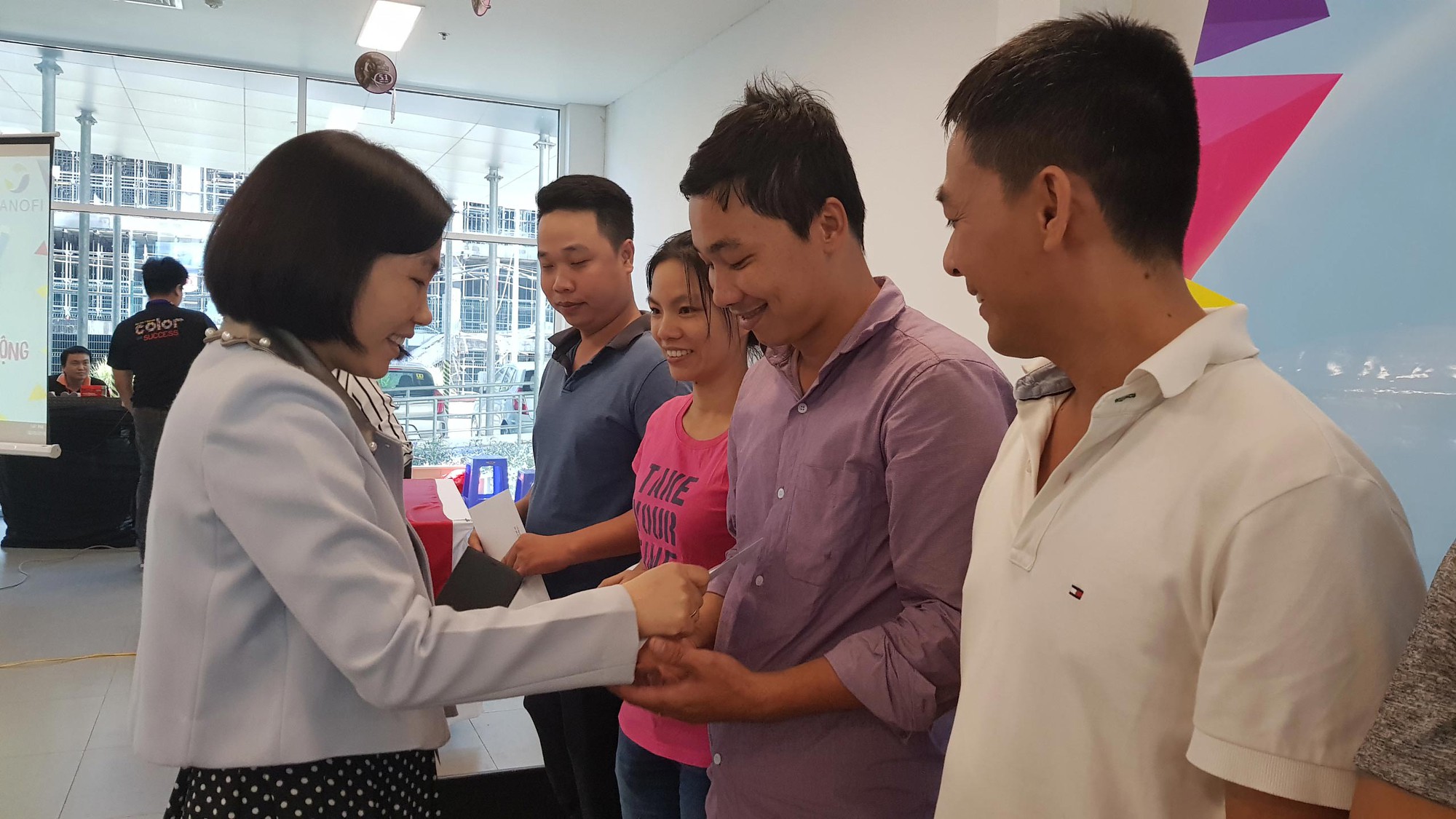 Tuyên dương lao động giỏi