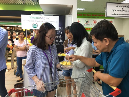 Nh&agrave; b&aacute;n lẻ v&agrave;o cuộc đua hữu cơ - Ảnh 1.