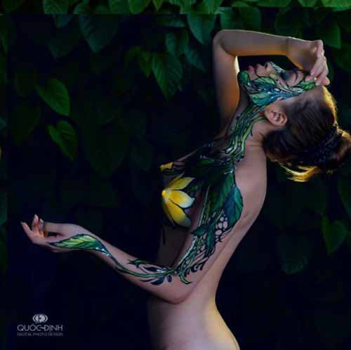 Vụ người mẫu tố bị họa sĩ hiếp dâm: Body painting là gì?