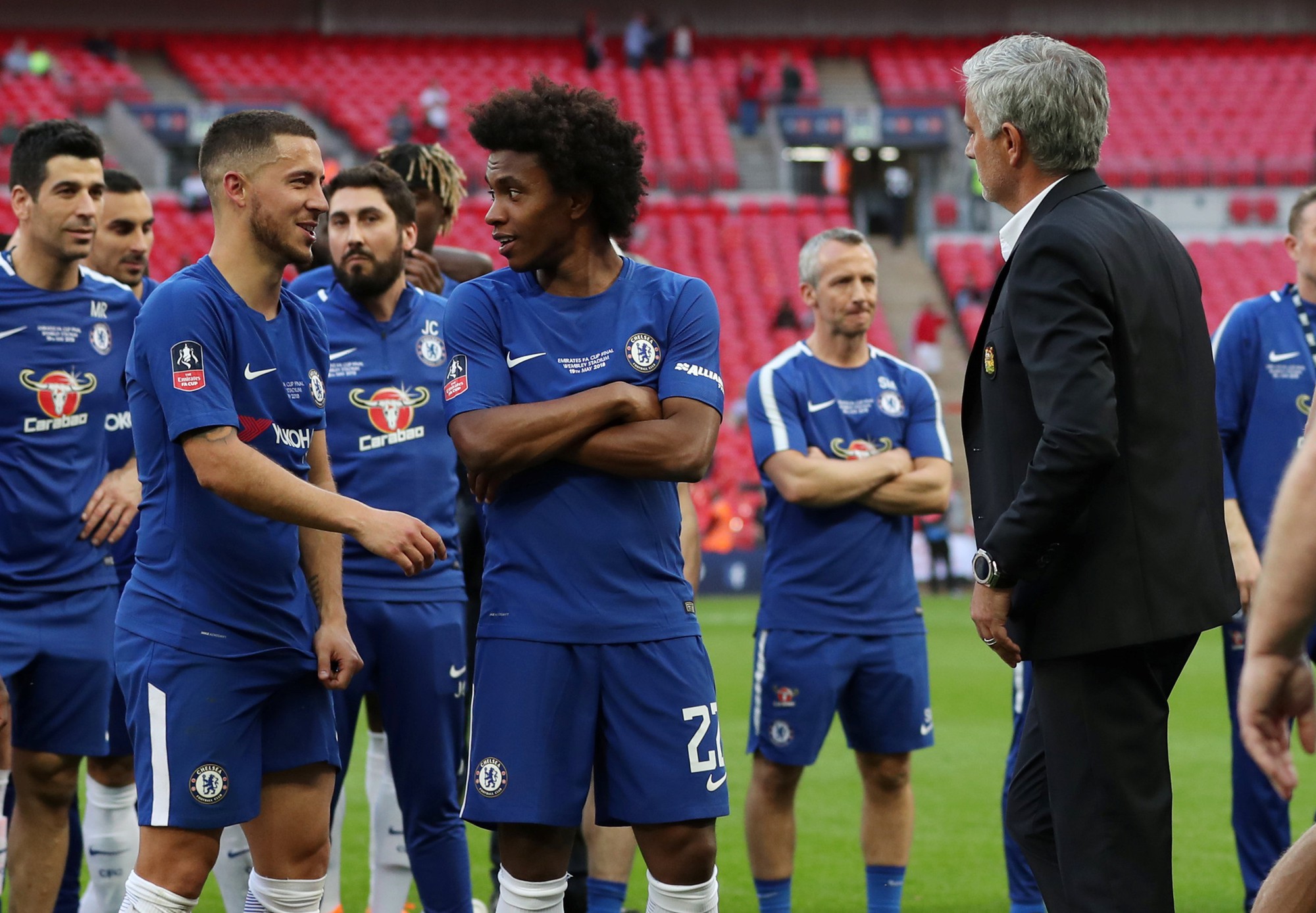 Nội bộ Chelsea rối rắm dù vừa giành cúp FA