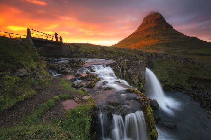 10 bức ảnh đốn tim du kh&aacute;ch tại quốc gia băng đảo Iceland - Ảnh 10.