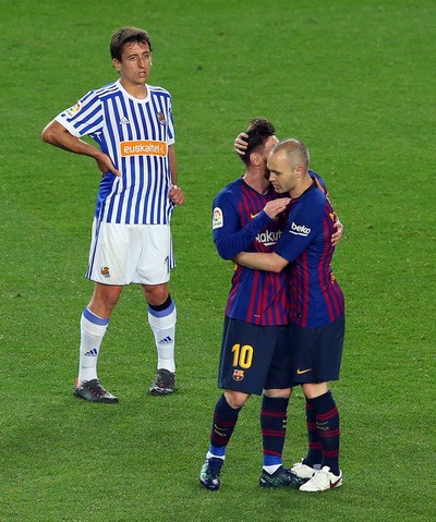 Coutinho lập si&ecirc;u phẩm, Barcelona chia tay huyền thoại - Ảnh 5.