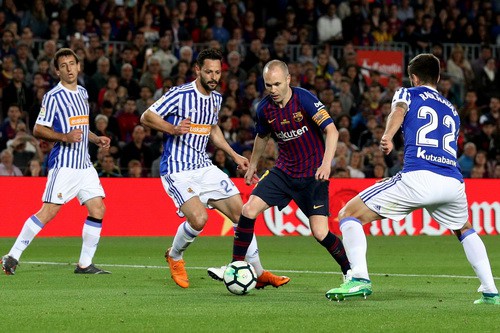 Coutinho lập si&ecirc;u phẩm, Barcelona chia tay huyền thoại - Ảnh 2.