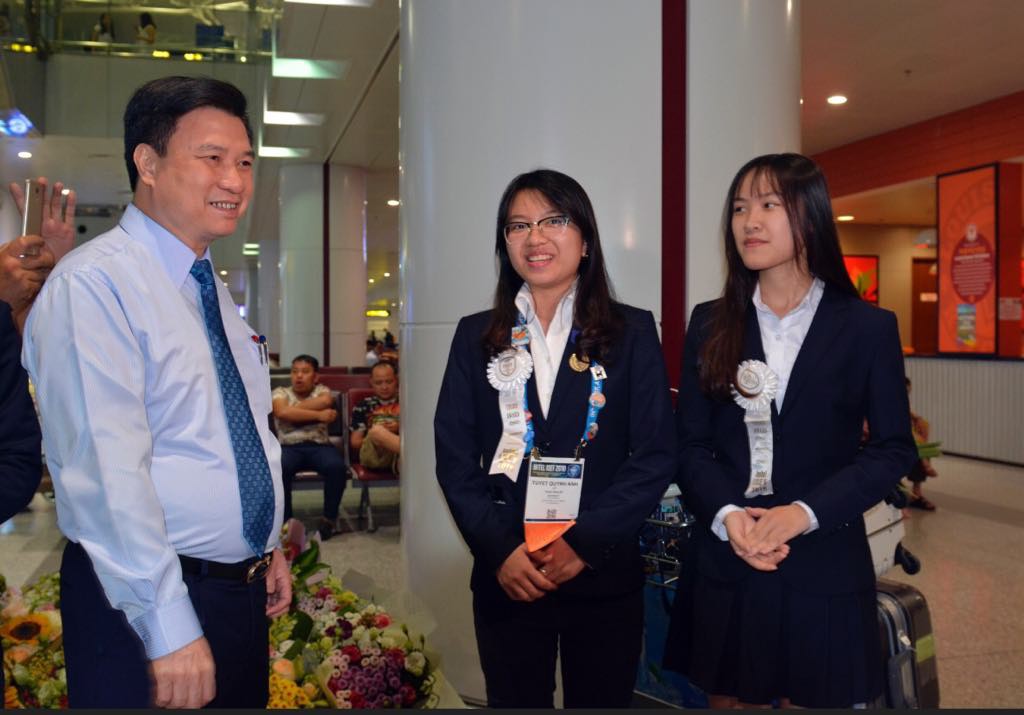 2 nữ sinh Hải Phòng đoạt giải nghiên cứu khoa học tại Mỹ