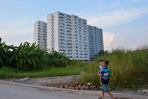 Tăng thuế quá nhanh, quá nhiều (*): Đừng để người dân thấy bị ép buộc!