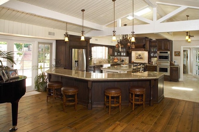 Điền trang thơ mộng rộng hơn 20.000 m2 của Miley Cyrus - Ảnh 10.