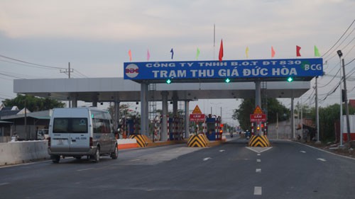 Thu phí thành "thu giá": Bộ Giao thông Vận tải nên sửa sai