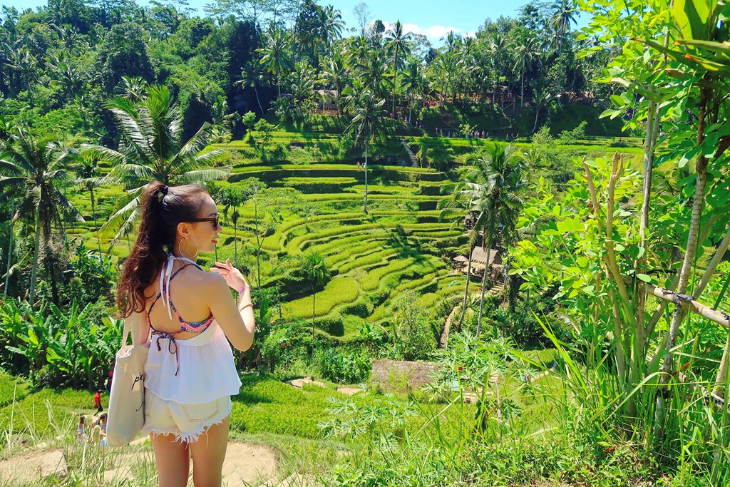 M&ugrave;a h&egrave; đ&aacute;ng nhớ ở thi&ecirc;n đường biển đảo Bali - Ảnh 1.