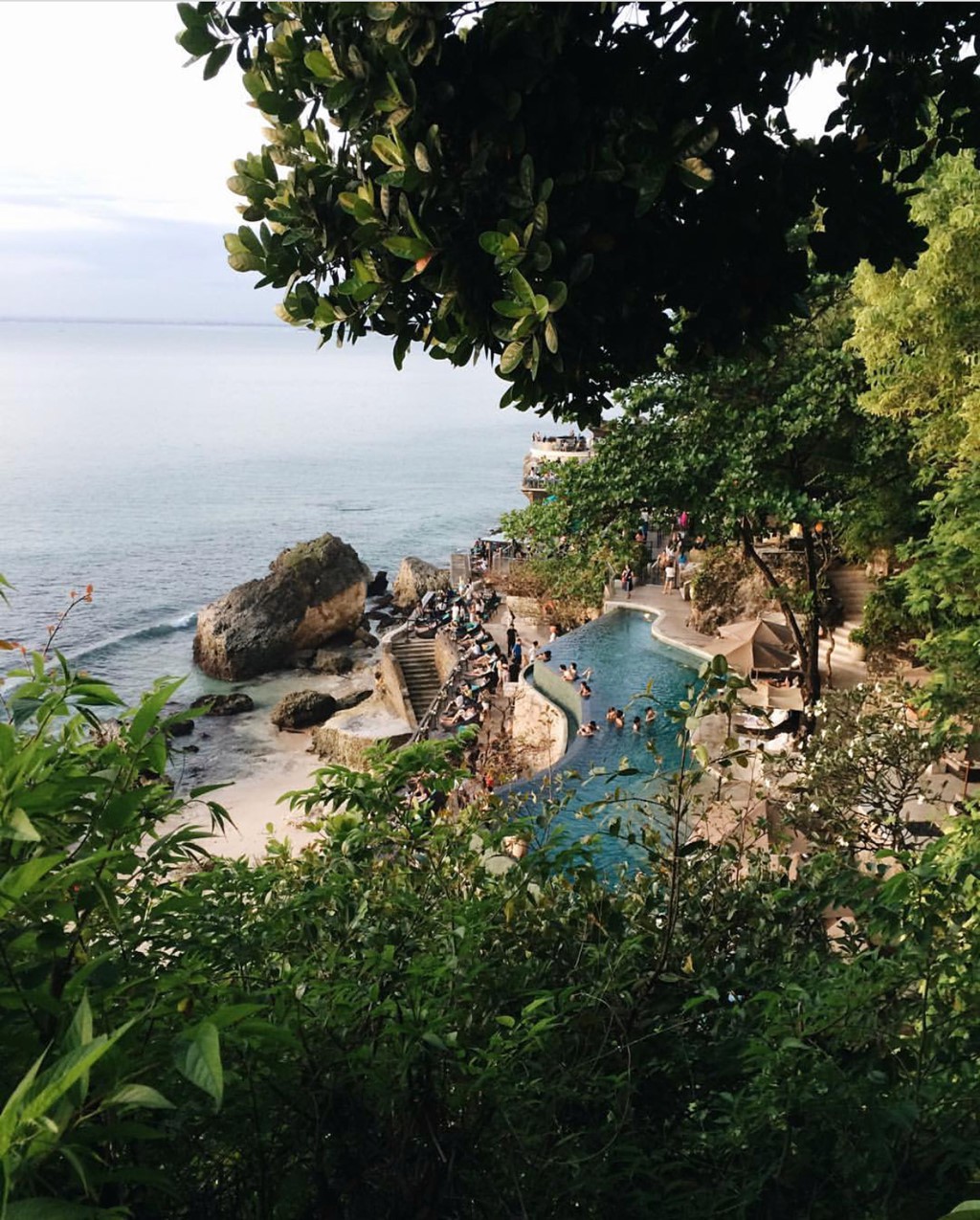 M&ugrave;a h&egrave; đ&aacute;ng nhớ ở thi&ecirc;n đường biển đảo Bali - Ảnh 18.