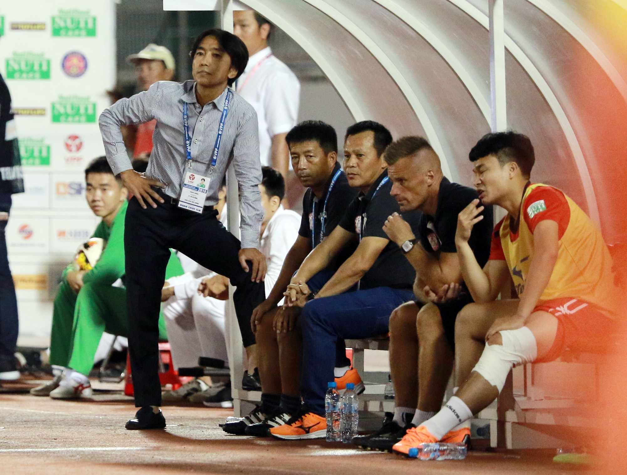 CLB TP HCM không bỏ V-League, mời Hữu Thắng làm chủ tịch
