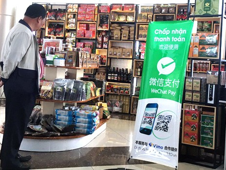 Rút quảng cáo WeChat Pay Trung Quốc tại sân bay Liên Khương