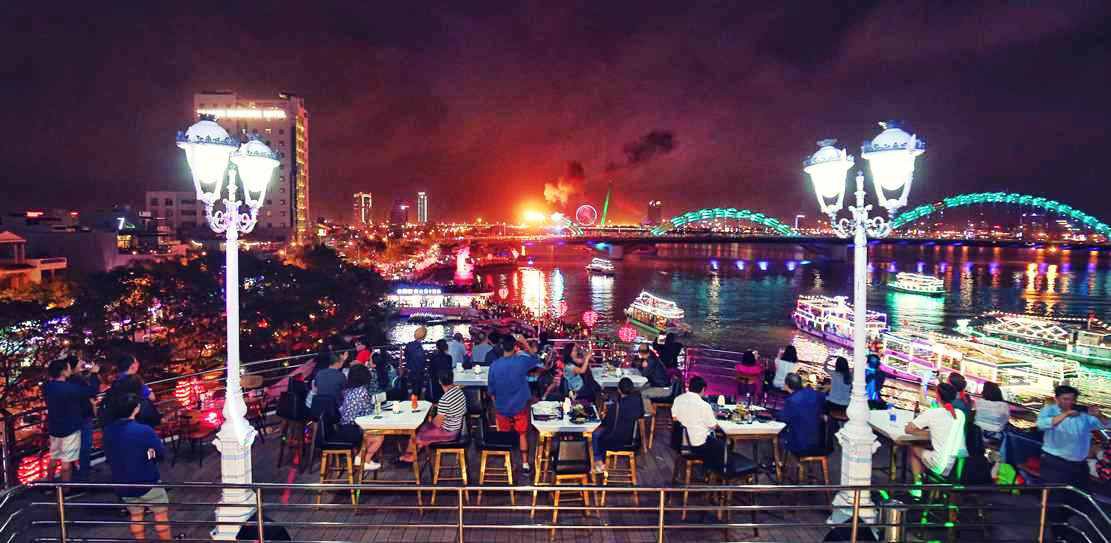 Độc đ&aacute;o khu ẩm thực thương hiệu 99+ Sky Lounge tại Đ&agrave; Nẵng - Ảnh 2.