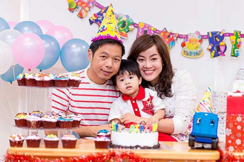 Th&aacute;i H&ograve;a v&agrave; chi&ecirc;u kết nối con chung, con ri&ecirc;ng - Ảnh 1.