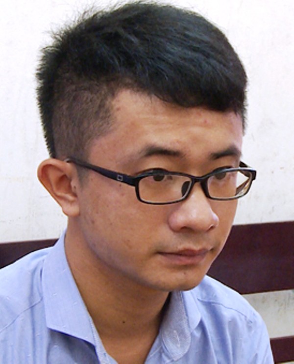 Bắt cán bộ giao thông làm giả con dấu tài liệu, "bán" giấy phép