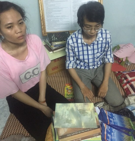 2 c&ocirc; g&aacute;i 9X thu&ecirc; trọ đi truyền đạo Hội th&aacute;nh Đức Ch&uacute;a Trời Mẹ - Ảnh 1.