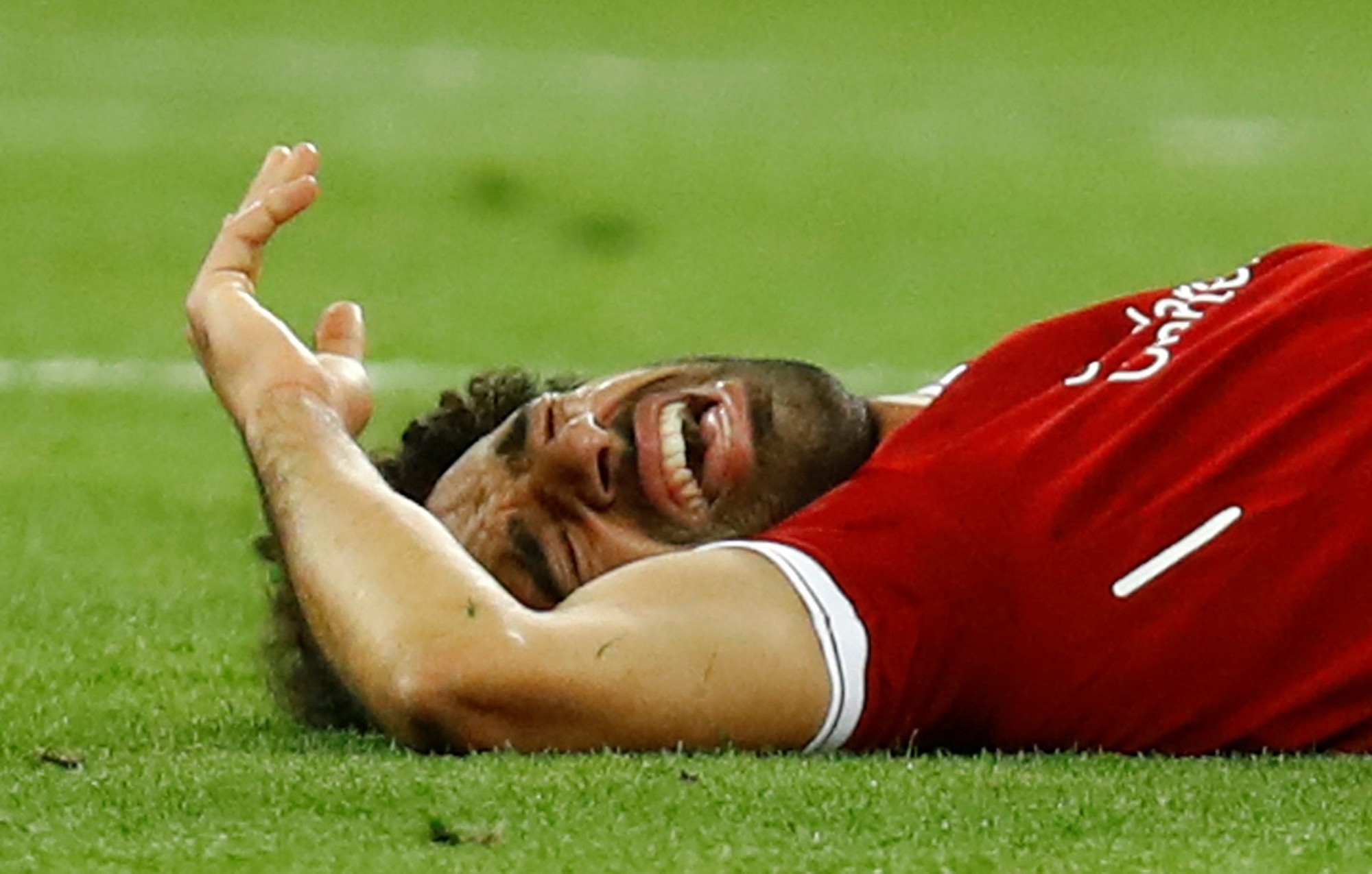 Ramos c&oacute; cố &yacute; triệt hạ Salah? - Ảnh 7.