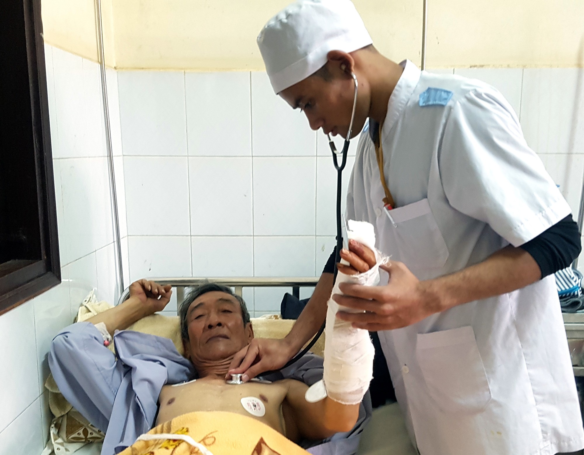 Tóm gọn 3 tên cướp chém tài xế xe ôm dã man