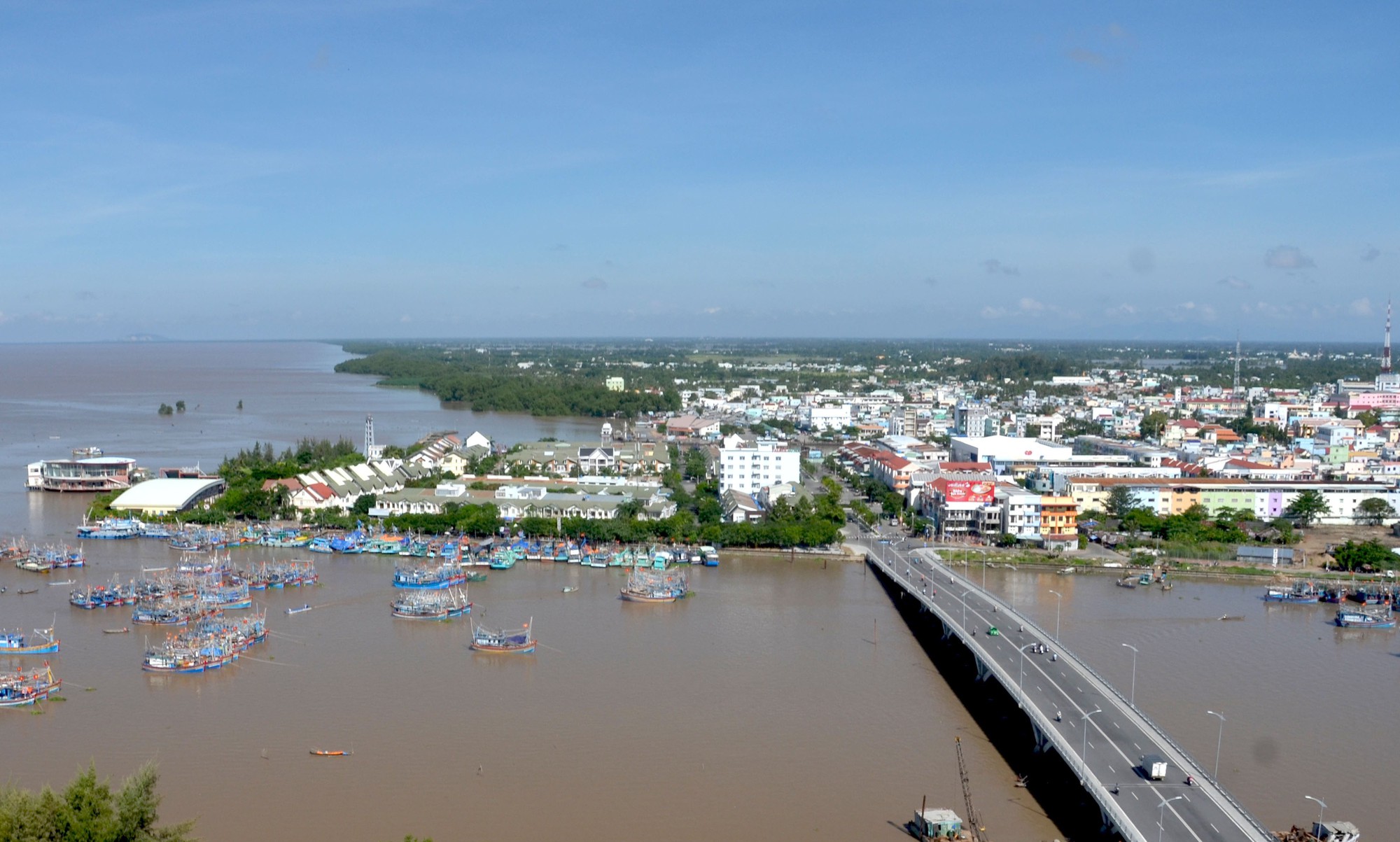 Ngỡ ng&agrave;ng với khu lấn biển vịnh Rạch Gi&aacute; - Ảnh 2.