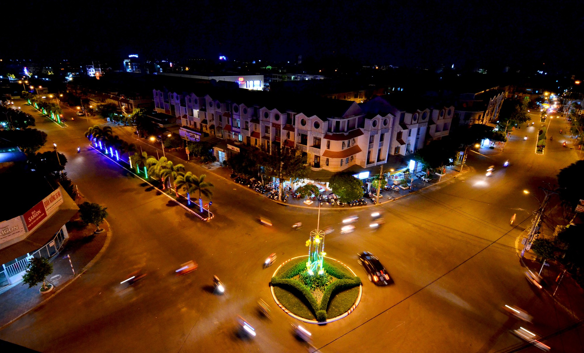 Ngỡ ng&agrave;ng với khu lấn biển vịnh Rạch Gi&aacute; - Ảnh 7.