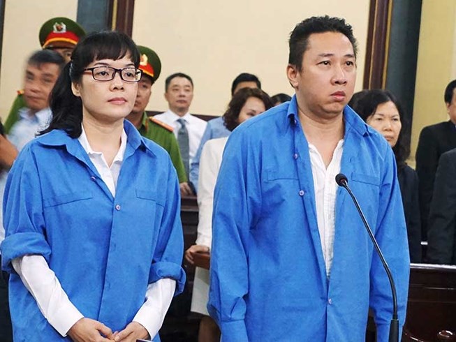 Huyền Như tố 5 công ty "đi đêm" để trục lợi