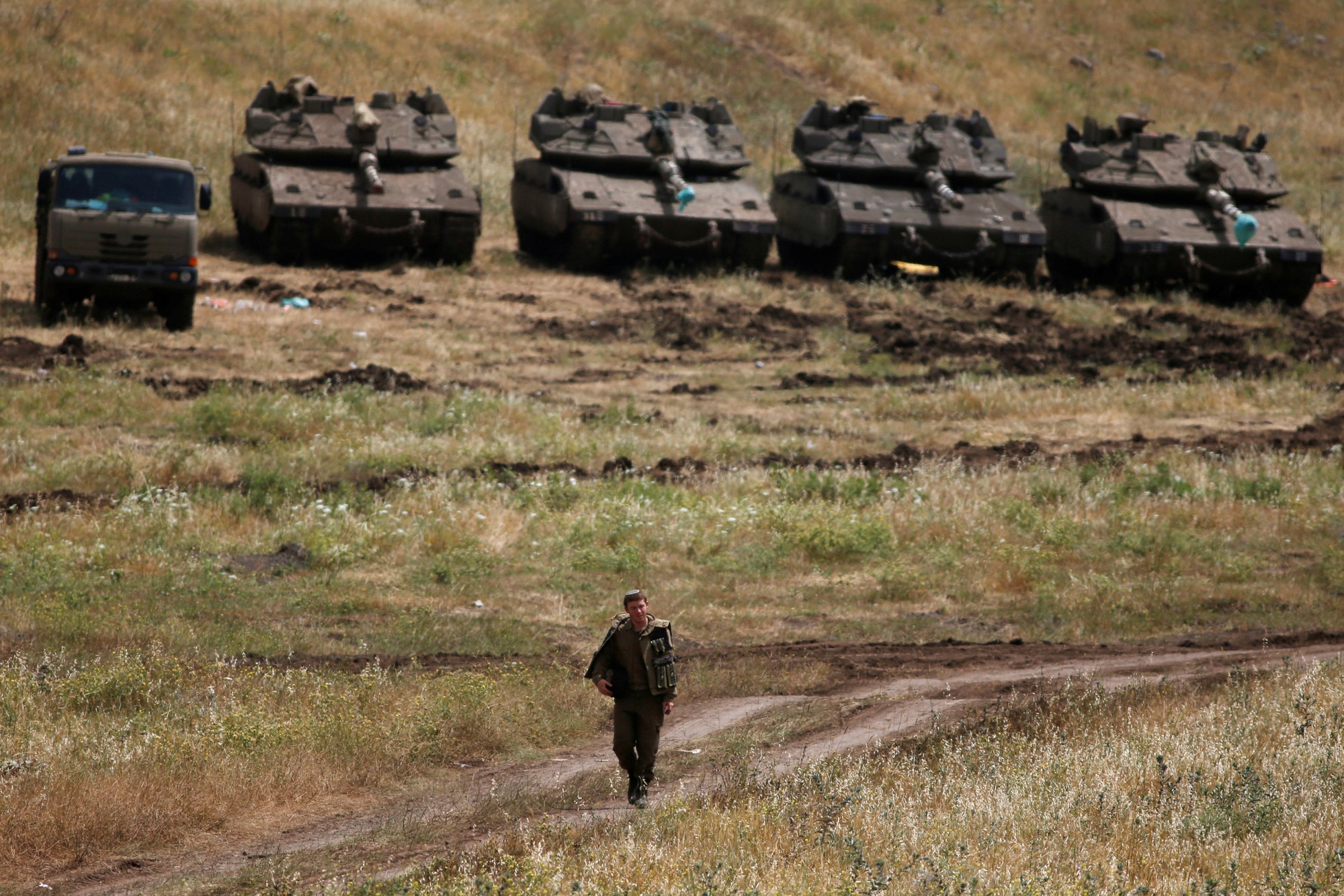 Israel hy vọng Nga "tống" Iran khỏi Syria
