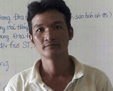 Bị phát hiện, tên trộm dùng dao đâm trọng thương 2 công an