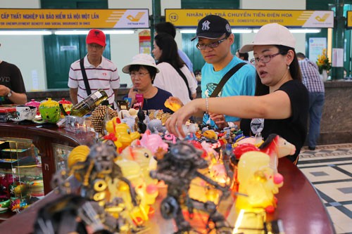 Kéo khách Trung Quốc, du lịch TP HCM lợi gì?