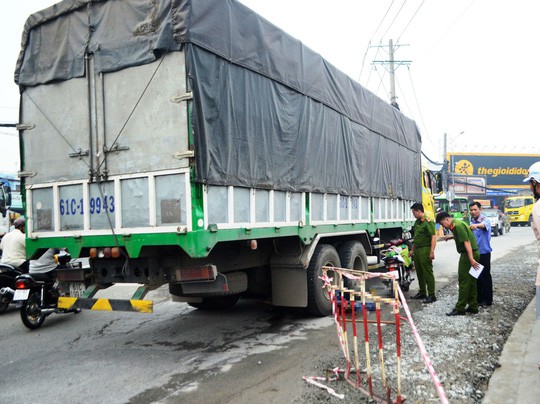 Vỉa hè ở TP HCM bị tái chiếm có thể do bao che của địa phương - Ảnh 2.