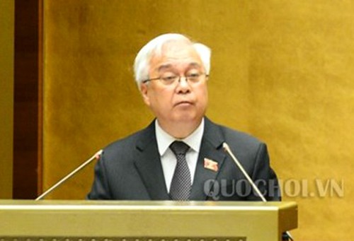 Không đồng ý thay thuật ngữ "học phí" thành "giá dịch vụ đào tạo"