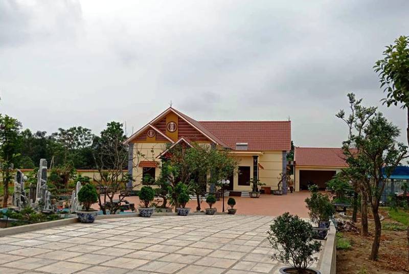 Cận cảnh biệt thự choáng ngợp của đại úy công an - Ảnh 8.