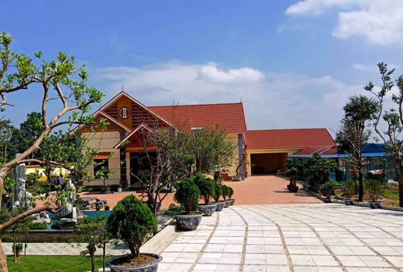 Cận cảnh biệt thự choáng ngợp của đại úy công an - Ảnh 1.