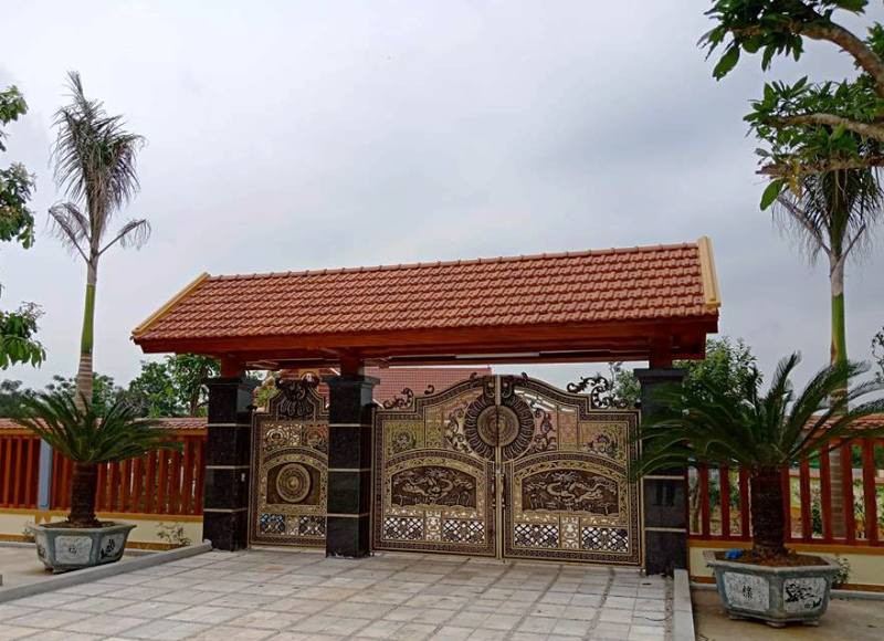 Cận cảnh biệt thự choáng ngợp của đại úy công an - Ảnh 4.