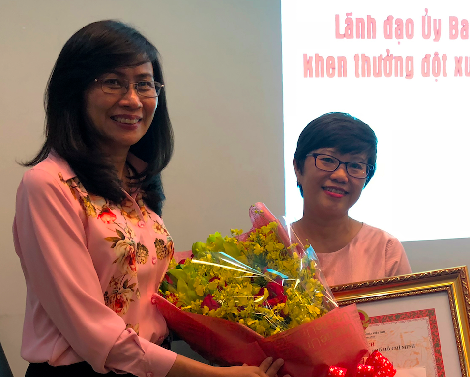 "Thác loạn giữa Sài Gòn": UBND TP HCM khen thưởng đột xuất Báo Người Lao Động