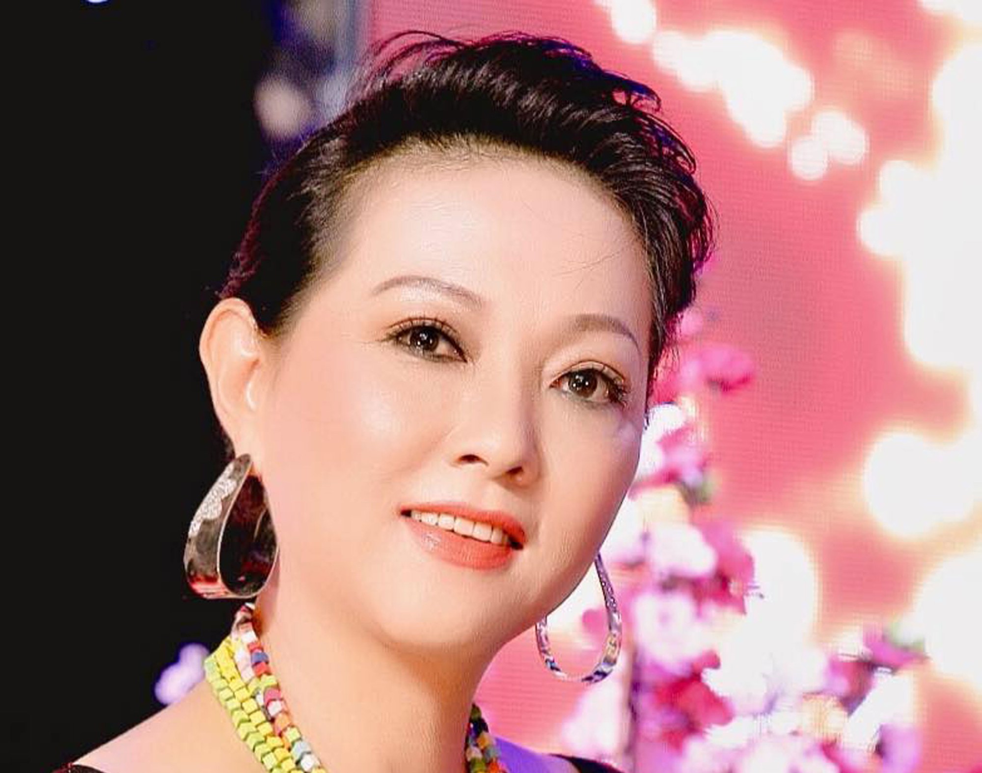 Nghệ sĩ Phương Dung: Hoa nở muộn