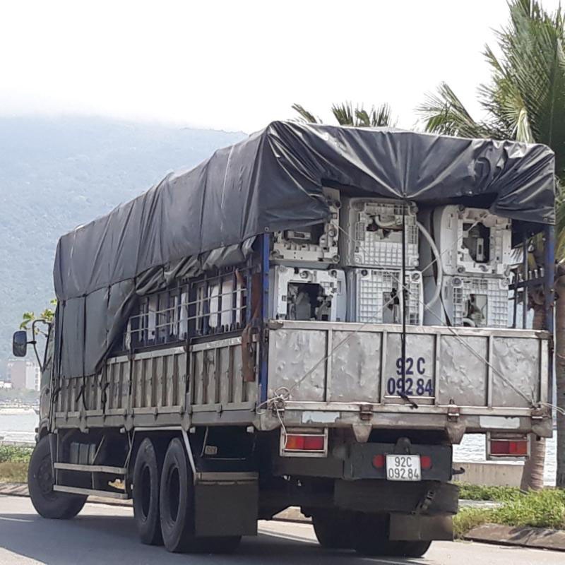 Công ty "ma" vô tư nhập lậu hàng Trung Quốc