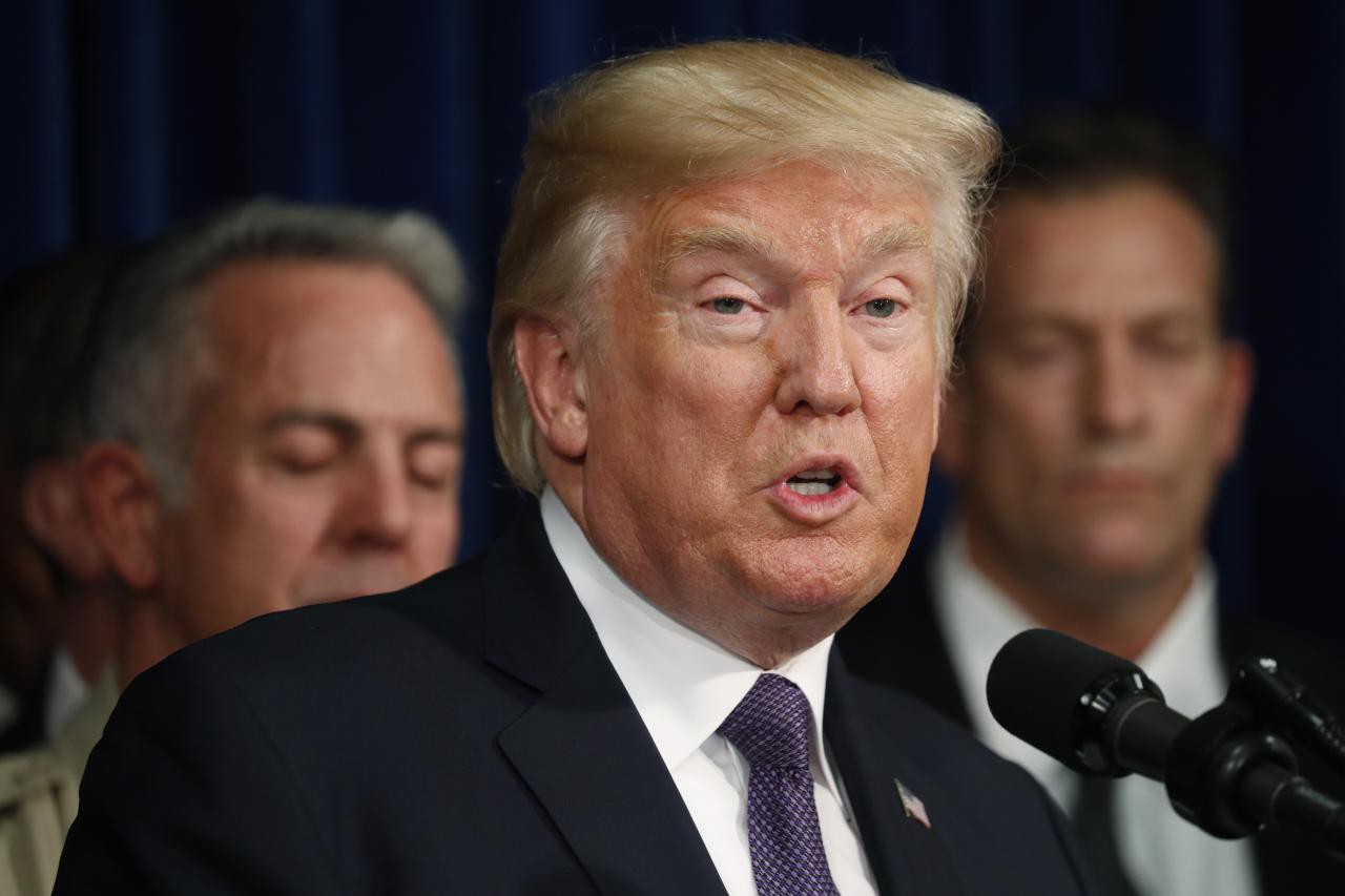 Thỏa thuận hạt nhân Iran: Trợ lý ông Trump tung chiêu “độc”?
