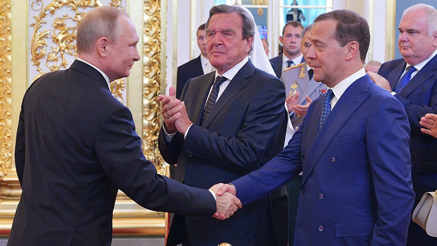 Tổng thống Putin đề xuất ông Medvedev làm thủ tướng