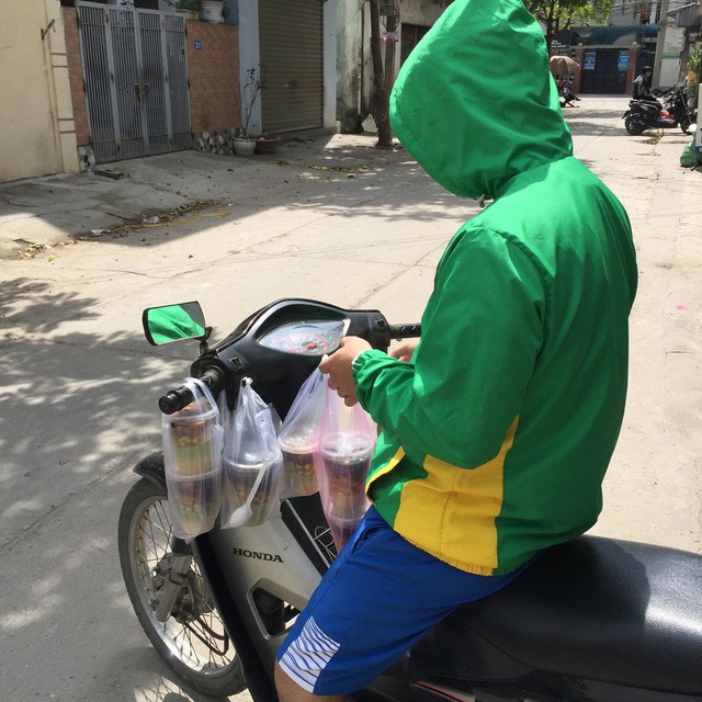 Bán chè cho vui cũng kiếm tiền triệu ngày nắng nóng - Ảnh 3.