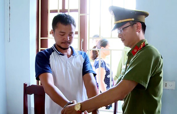 Bắt cựu cán bộ một trường ĐH tung tin bôi nhọ lãnh đạo Thanh Hóa - Ảnh 2.