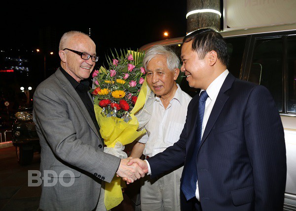 B&igrave;nh Định đ&oacute;n 2 nh&agrave; khoa học đoạt Giải Nobel đến dự hội thảo - Ảnh 1.