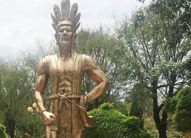 Biết Hùng Vương cụ thể thế nào mà đòi cá thể hóa!