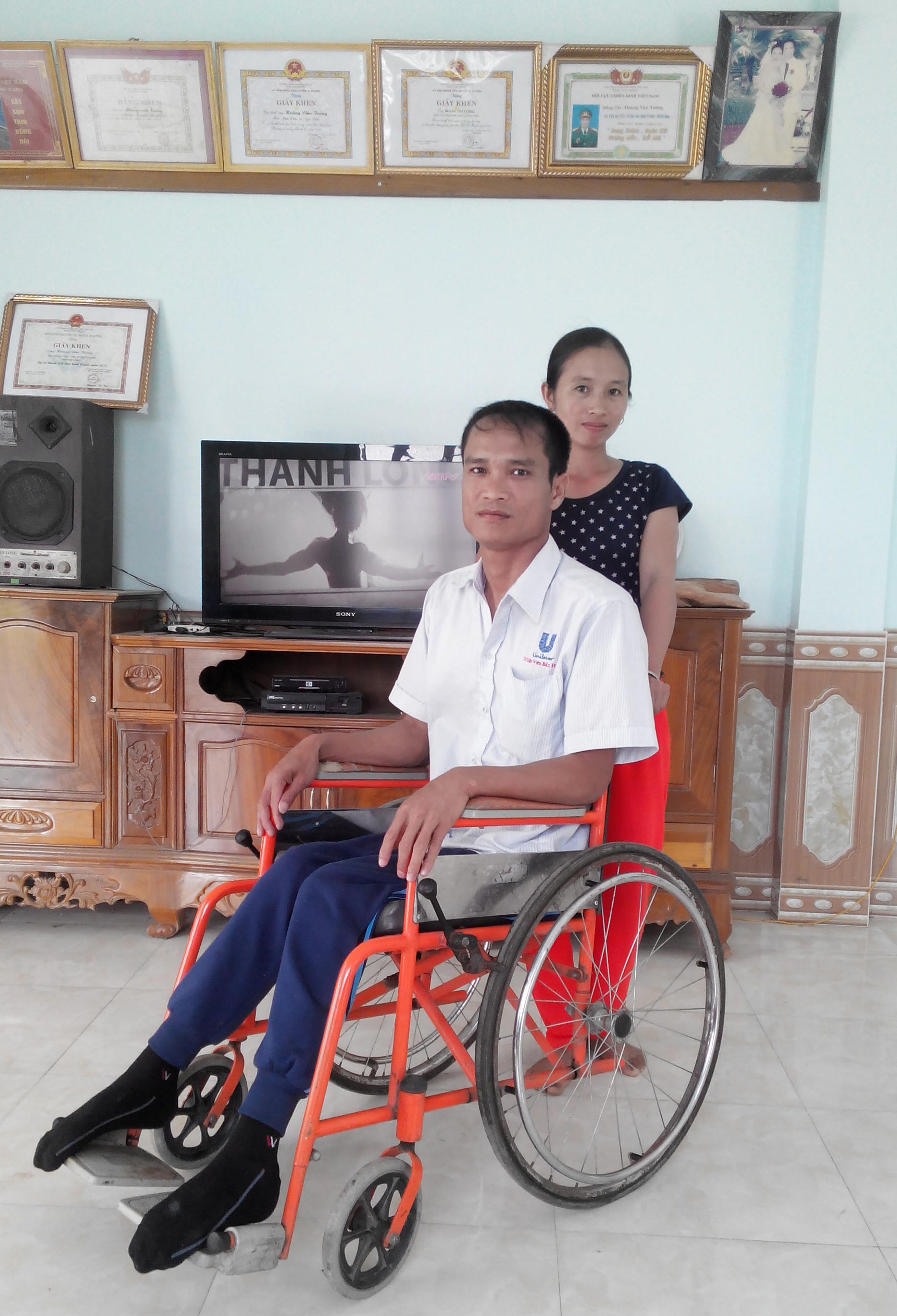 Gồng m&igrave;nh l&ecirc;n để sống - Ảnh 1.