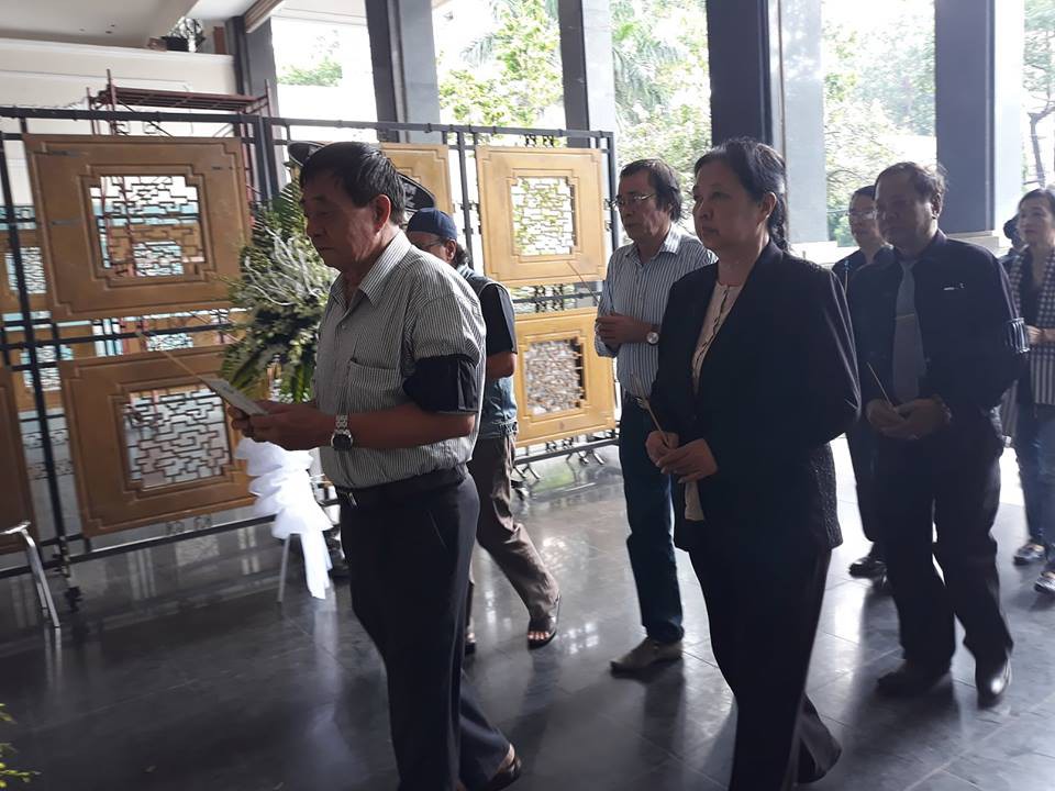 Tiễn biệt đạo diễn phim &ldquo;Về nơi gi&oacute; c&aacute;t&rdquo;! - Ảnh 2.