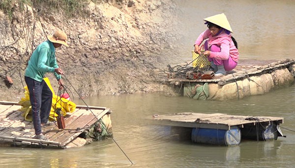 (eMagazine) - Độc đáo qua sông đậm chất miền Tây Nam bộ