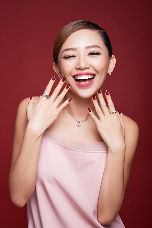 T&oacute;c Ti&ecirc;n n&oacute;i về đối thủ lớn nhất ở showbiz - Ảnh 5.