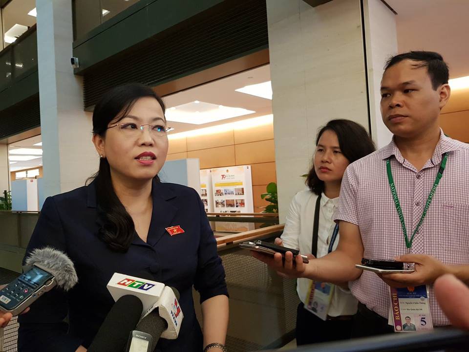 Trưởng Ban D&acirc;n nguyện: Kiến nghị l&agrave; ch&iacute;nh đ&aacute;ng nhưng kh&ocirc;ng n&ecirc;n tụ tập đ&ocirc;ng người - Ảnh 1.