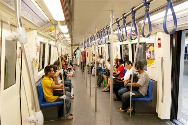 18 mẹo tiết kiệm tiền đi du lịch dễ d&agrave;ng hơn l&uacute;c n&agrave;o hết - Ảnh 18.